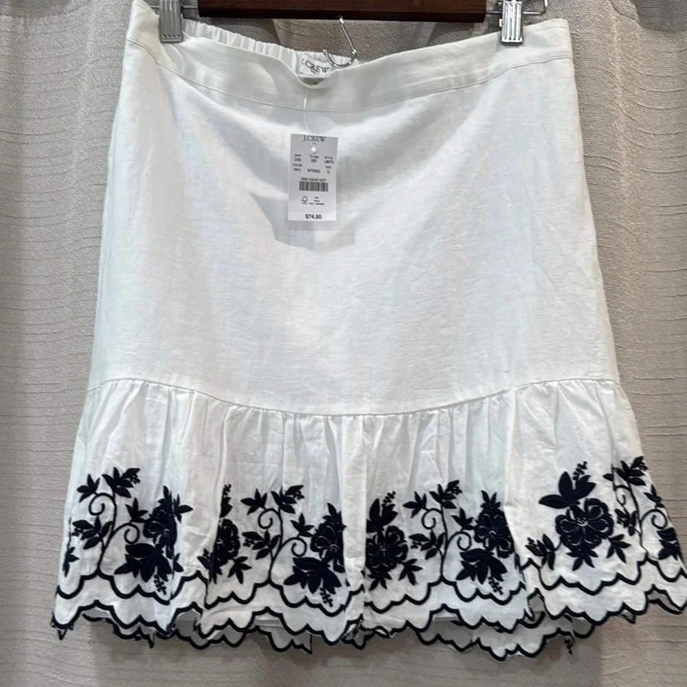 NWT J. Crew White Skirt with Navy Blue Floral Embroidery Scalloped Hem Sice  S